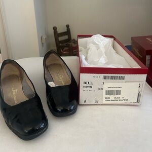 Vintage Ferragamo ballet flats